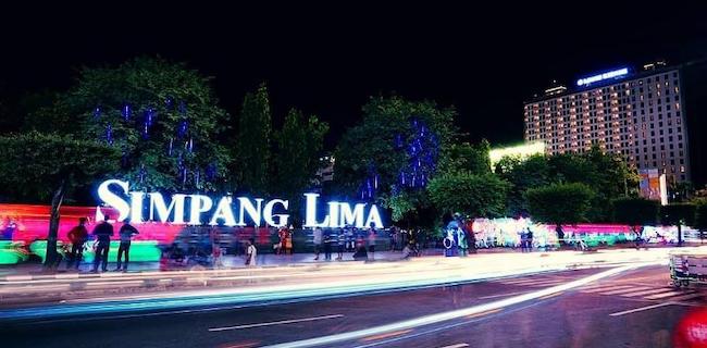 malam simpang lima semarang