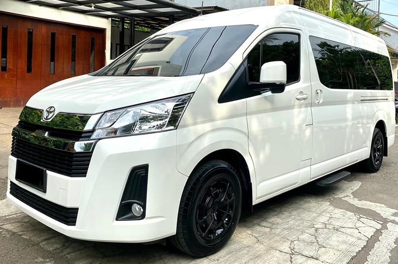 Sewa Hiace Premio Di Malang Harga Termurah