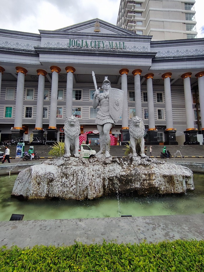 City Mall Jogja Pusat Perbelanjaan Modern