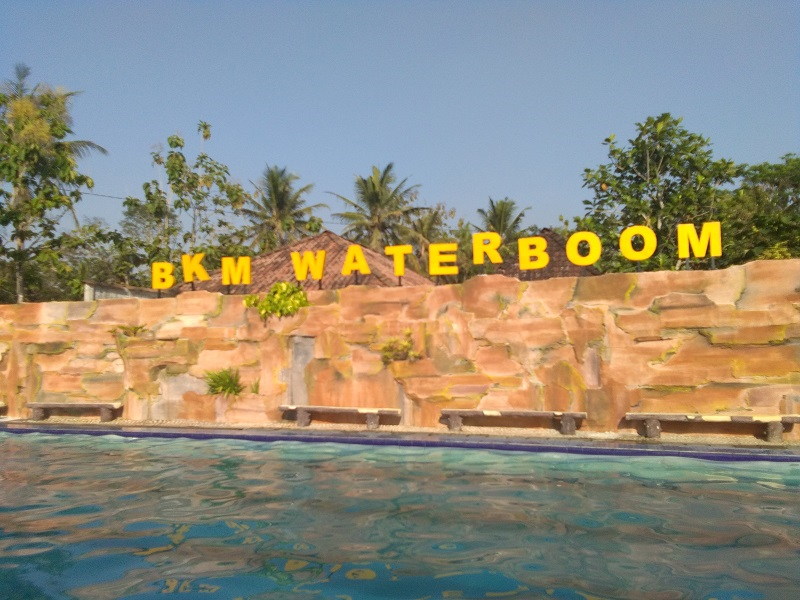 BKM Waterboom Gunungkidul Tempat Wisata Air Populer