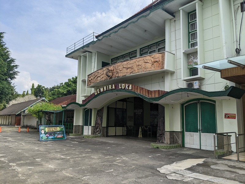 Kebun Binatang Jogja Tempat Wisata Edukatif dan Menyenangkan