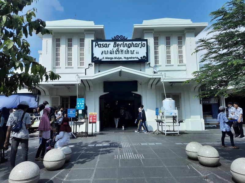 Pasar Beringharjo Yogyakarta