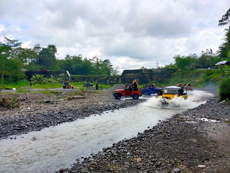 Sewa Jeep Jogja Pilihan Tepat untuk Petualangan Anda